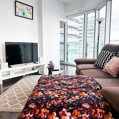Luxury 2 Bedrooms With Lakeview Cn Tower Entertainment District Rogers Centre Toronto Eksteriør bilde