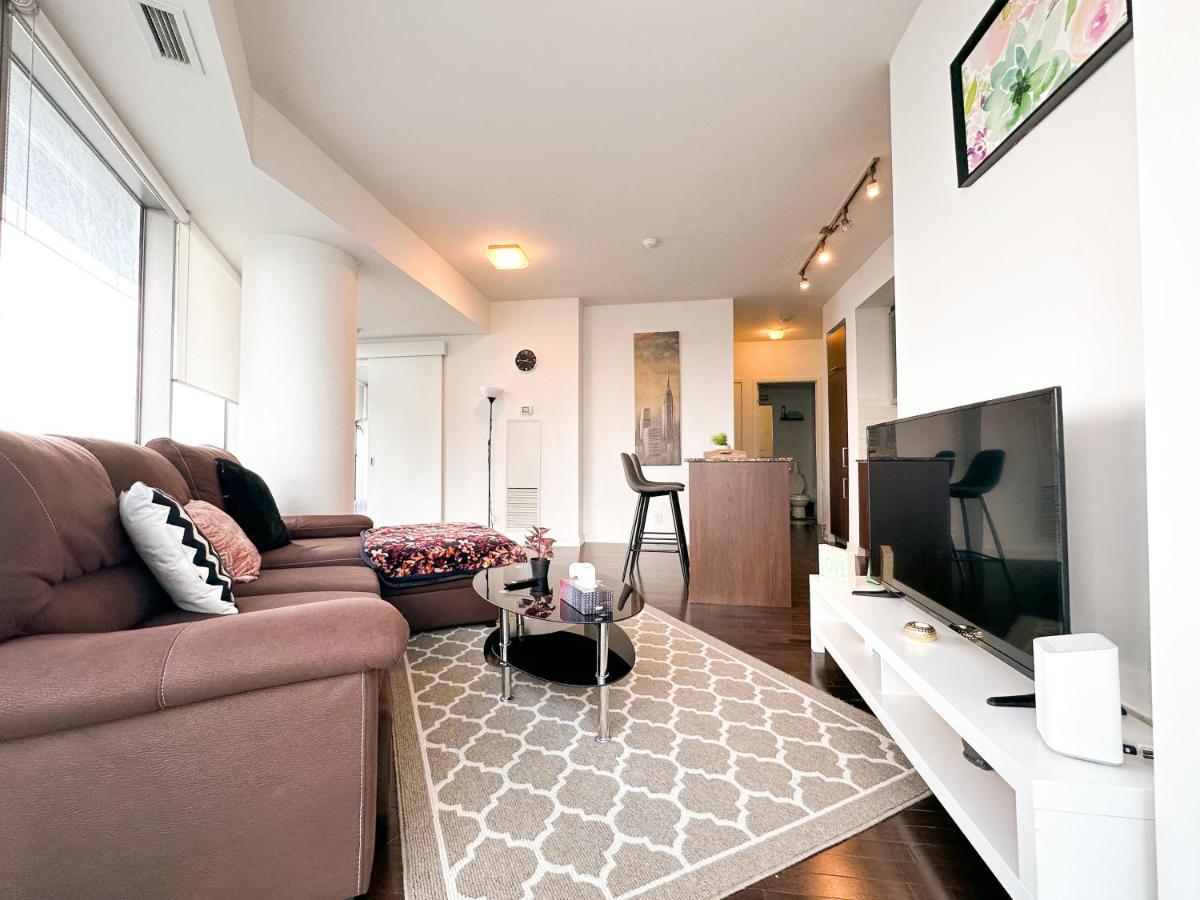 Luxury 2 Bedrooms With Lakeview Cn Tower Entertainment District Rogers Centre Toronto Eksteriør bilde