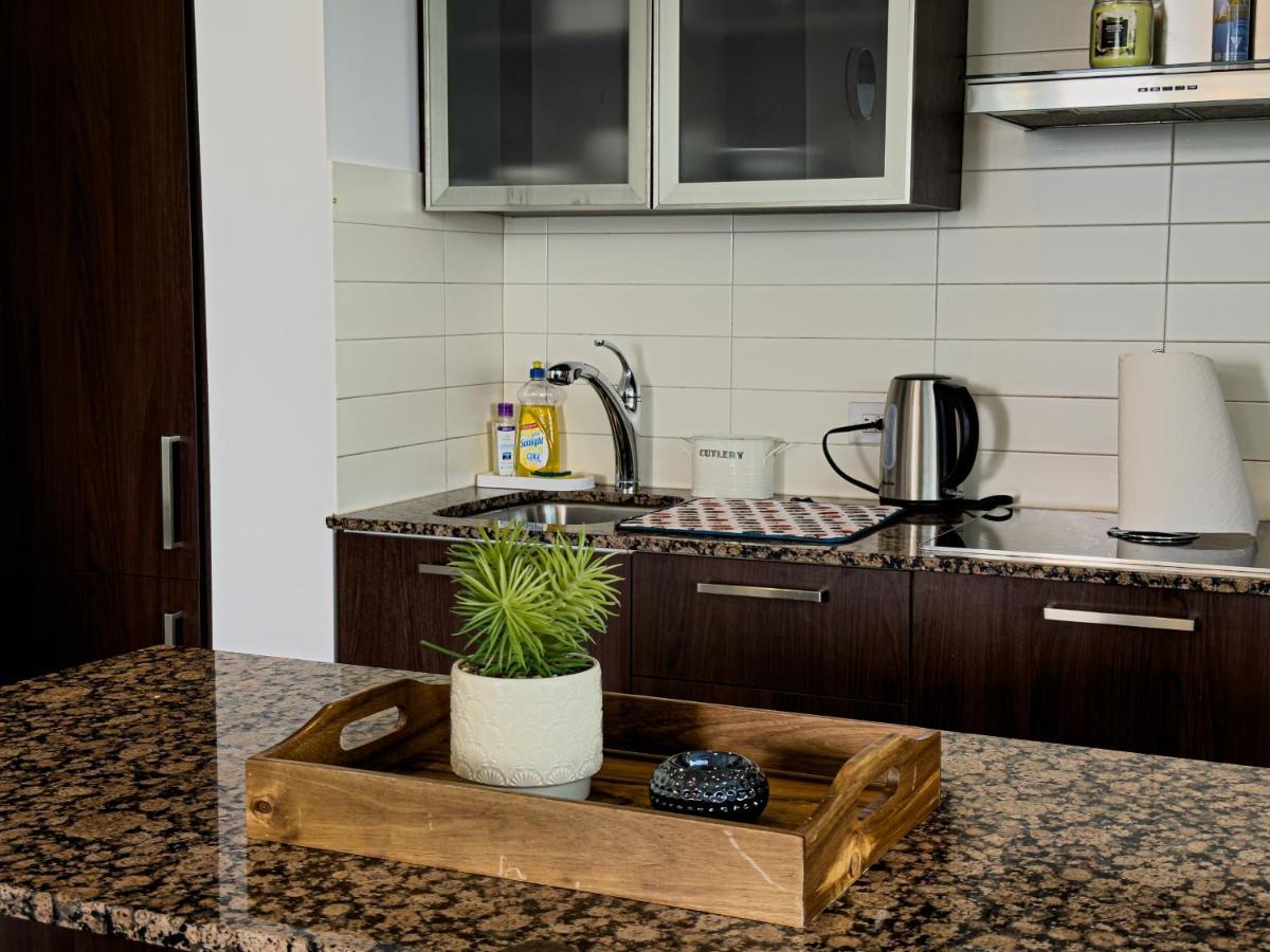 Luxury 2 Bedrooms With Lakeview Cn Tower Entertainment District Rogers Centre Toronto Eksteriør bilde