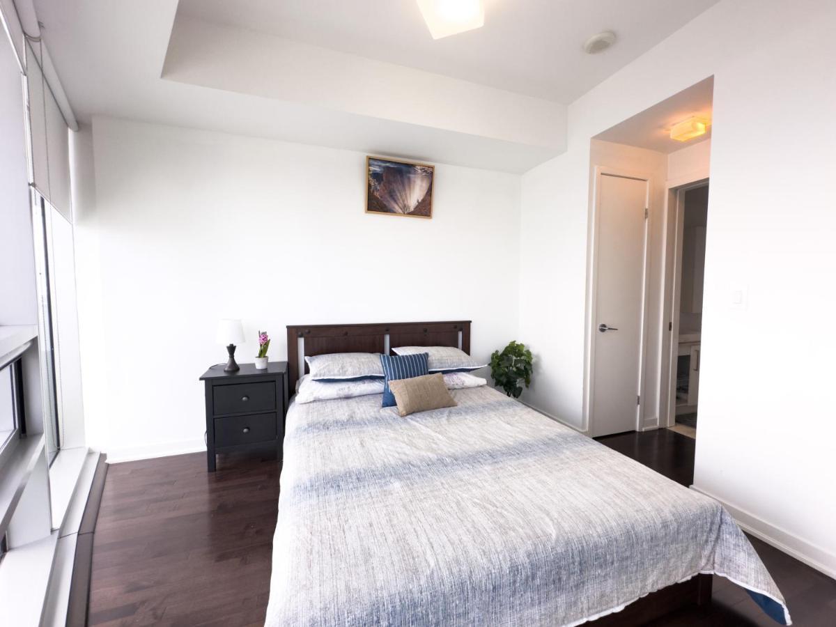 Luxury 2 Bedrooms With Lakeview Cn Tower Entertainment District Rogers Centre Toronto Eksteriør bilde