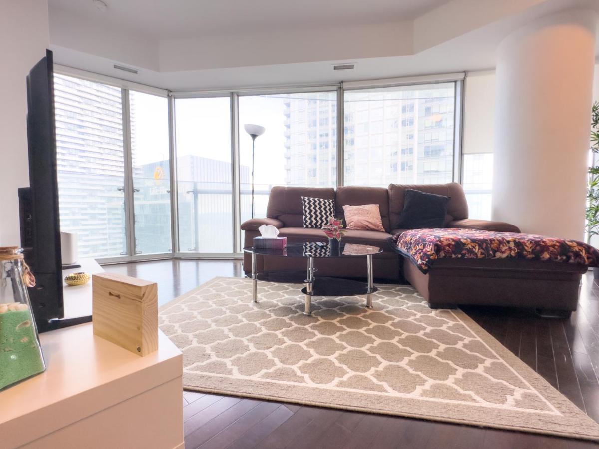 Luxury 2 Bedrooms With Lakeview Cn Tower Entertainment District Rogers Centre Toronto Eksteriør bilde