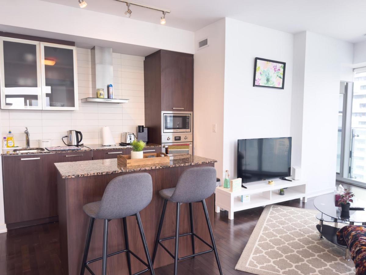 Luxury 2 Bedrooms With Lakeview Cn Tower Entertainment District Rogers Centre Toronto Eksteriør bilde